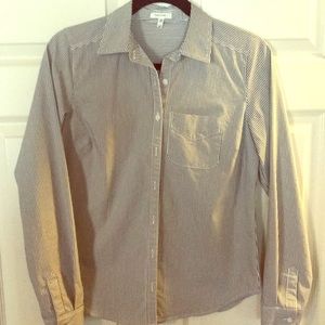 Gray and white stripped long sleeve shirt